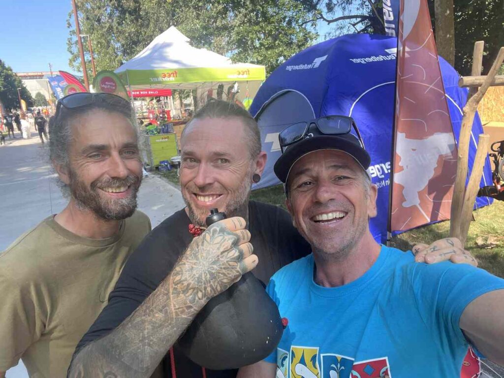 Con Tanguy Bonniord y Fabian, compañeros conocidos en los campeonatos franceses.