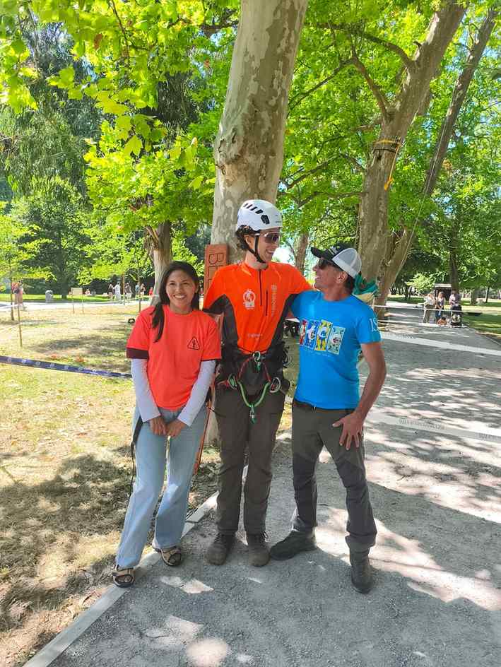 Con la representante de la aea en el campeonato y Viktor von Magnus tras la trepa rápida.